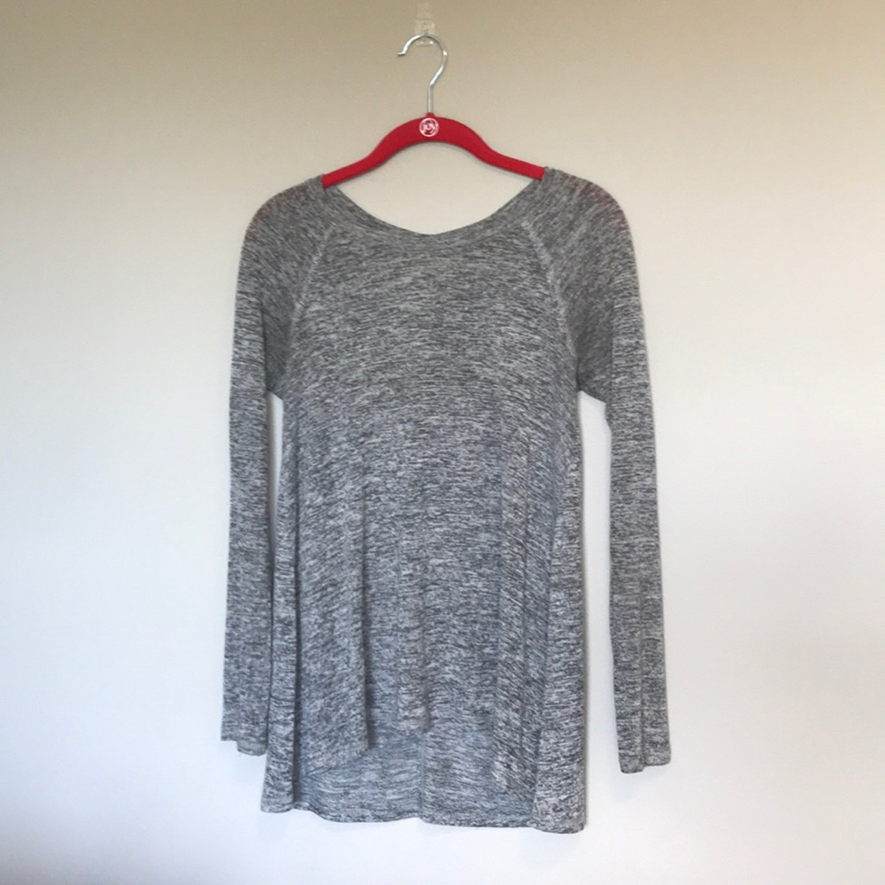 Long sleeve gray shirt